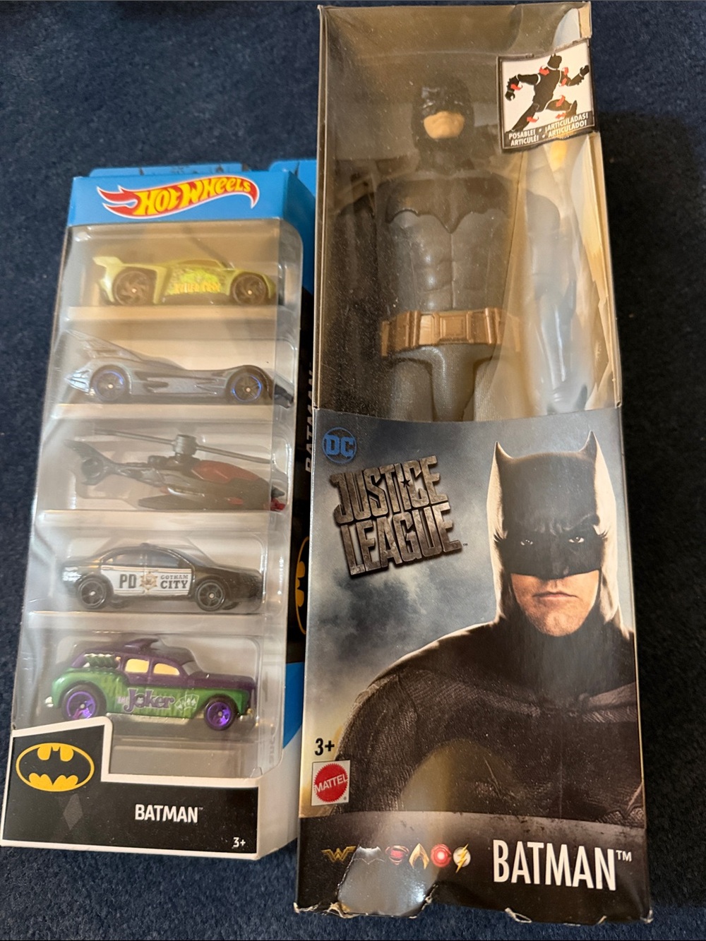 Batman 5-Car Set + Justice League Batman Figure - Black